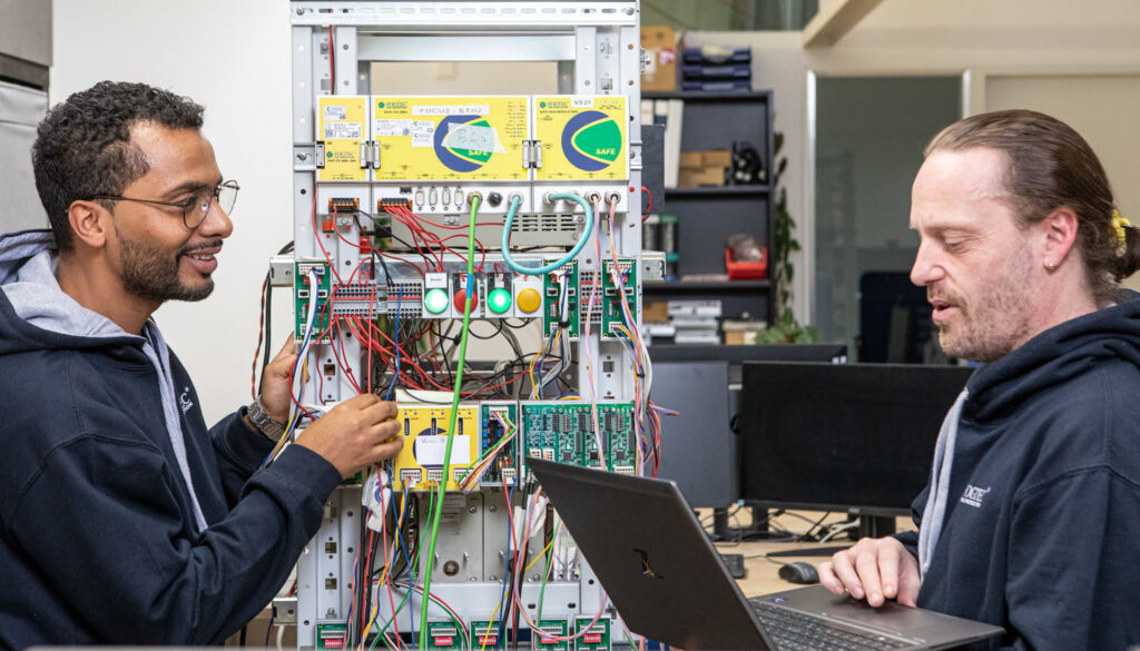 558 Research Electronics